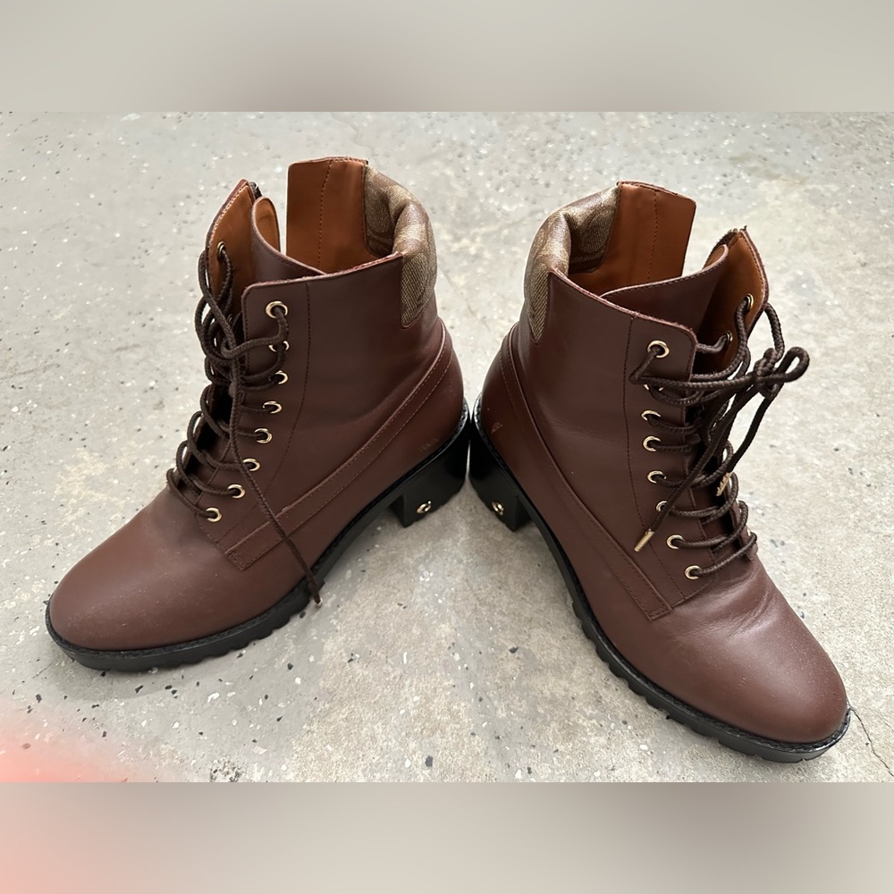 Like new Coach  “Jill boots”